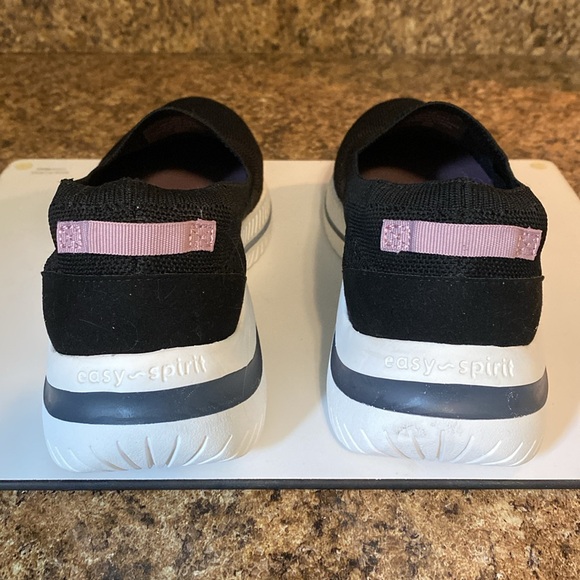 Easy Spirit Golda Sneakers - Picture 3 of 7